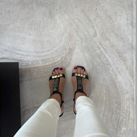 Vince Camuto Heeled Sandals, size 11( fits US 10) - Picture 3 of 4